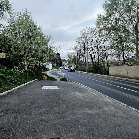Urban Free Parking & Modern Design *